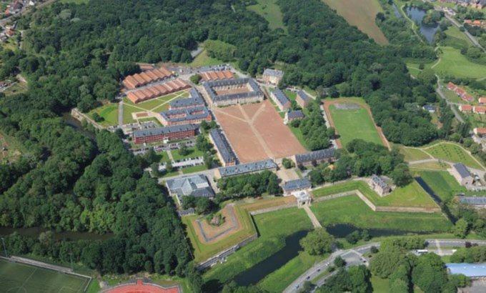 "Au Pied Du Beffroi" - Superbe Emplacement Arras Buitenkant foto