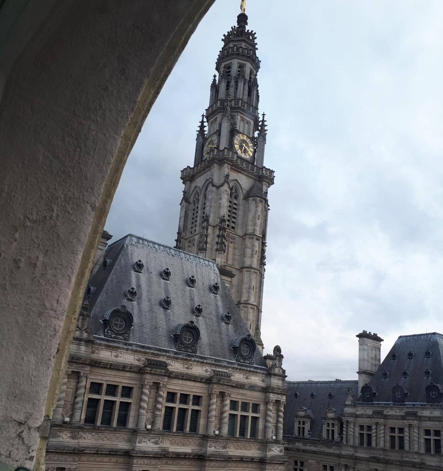 "Au Pied Du Beffroi" - Superbe Emplacement Arras Buitenkant foto